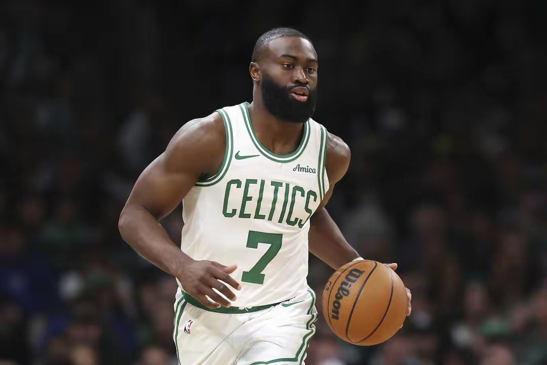 奇才绝杀凯尔特人B队，杰伦·布朗制霸全场的简单介绍