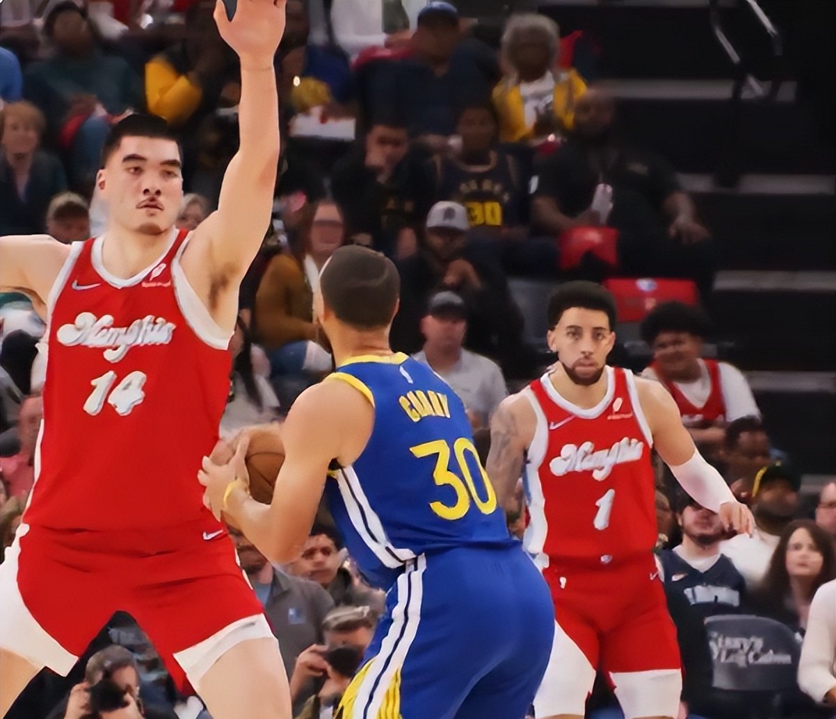 关于勇士轻取灰熊，威斯布鲁克打破历史纪录的信息