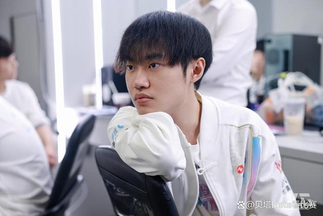 TL强势C9，Knight2制霸全场的简单介绍