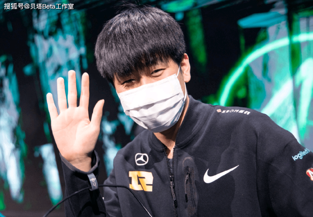 关于RNG横扫BLG，Gumayusi高光表现的信息