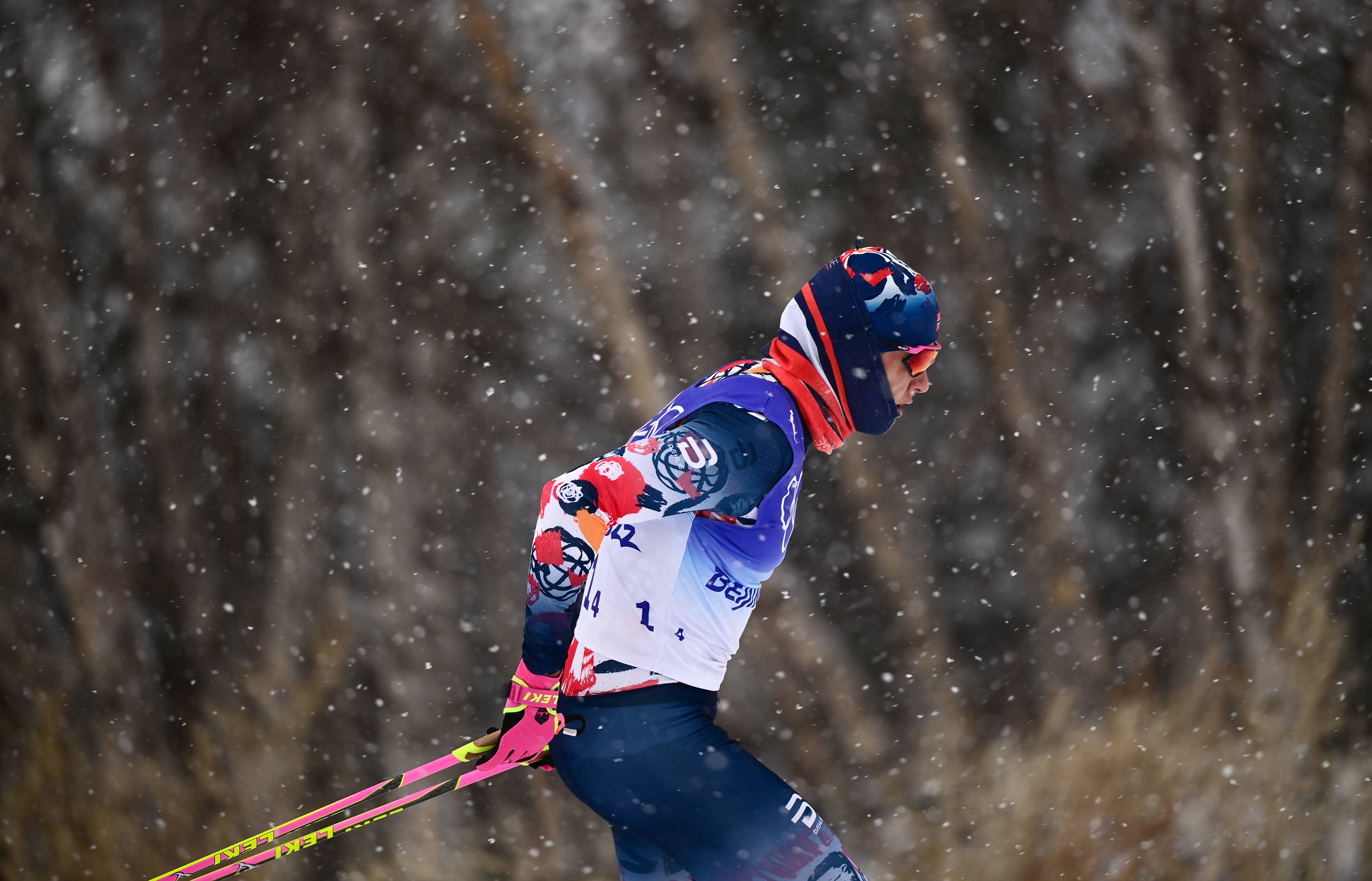 关于男子越野滑雪挪威选手驰骋尽力夺金的信息 关于男子越野滑雪挪威选手驰骋尽力夺金的信息