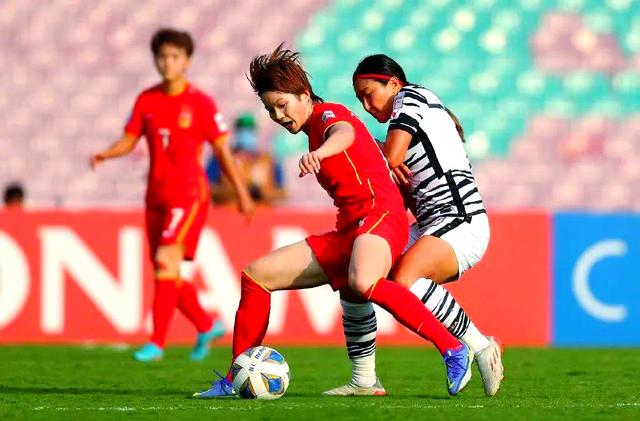 运动员是为了争光,取得足球锦赛胜利 运动员是为了争光,取得足球锦赛胜利