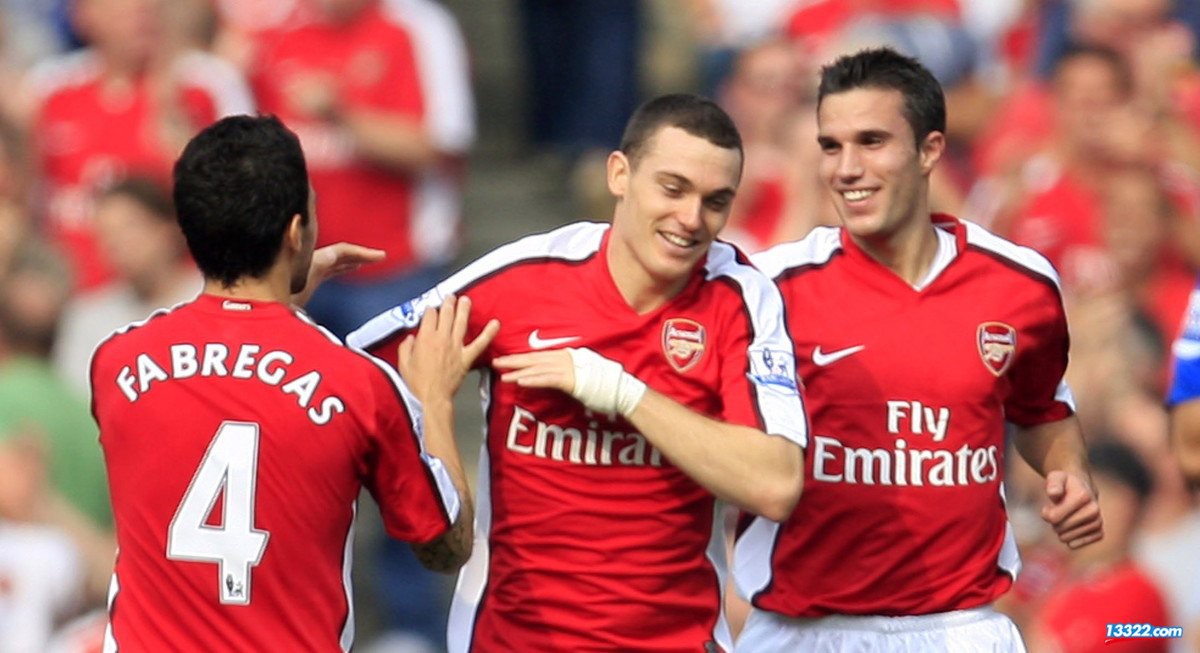 关于德国完胜那不勒斯，范佩西一己之力扛起全队的信息