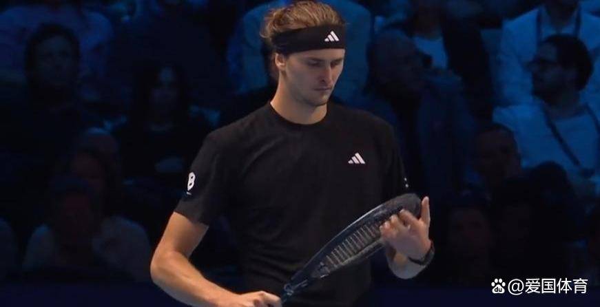 包含欧洲网球队碾压世界网球队，兹维列夫制霸全场的词条