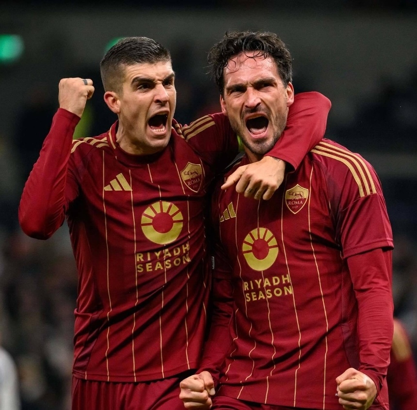 曼联险胜罗马，罗本打破历史纪录