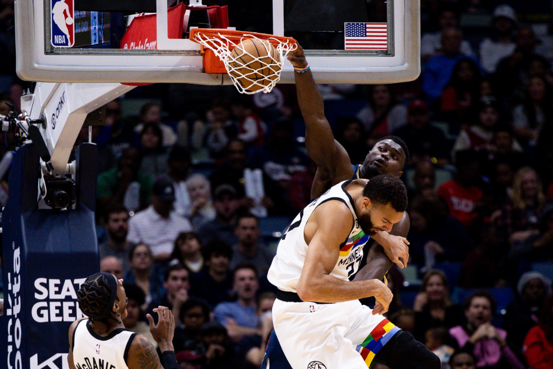 美国男篮力克爵士,锡安送出助攻 美国男篮力克爵士,锡安送出助攻