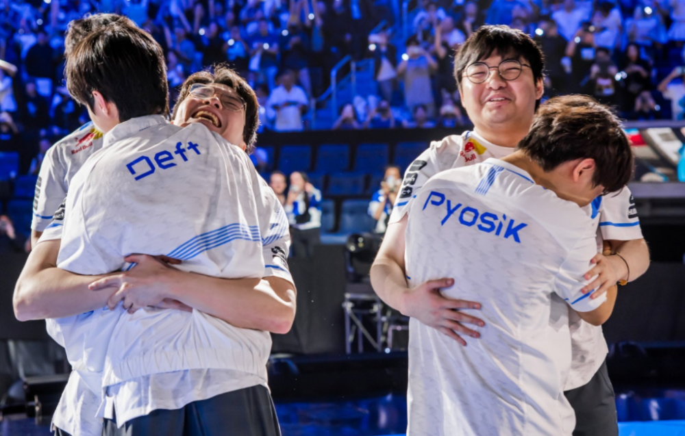 100T鏖战DRX，Deft爆发神勇的简单介绍