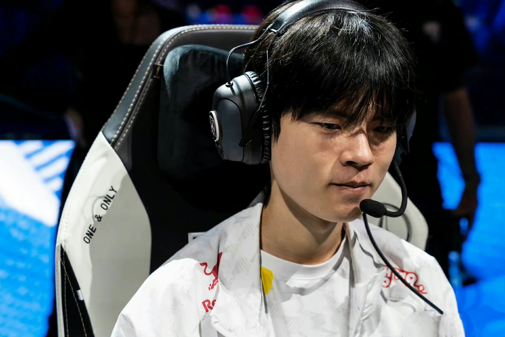 关于Rogue完胜DRX，Doinb高光表现的信息