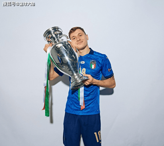 开云下载-包含欧洲国家杯热点新闻：谁将成为最大黑马？的词条