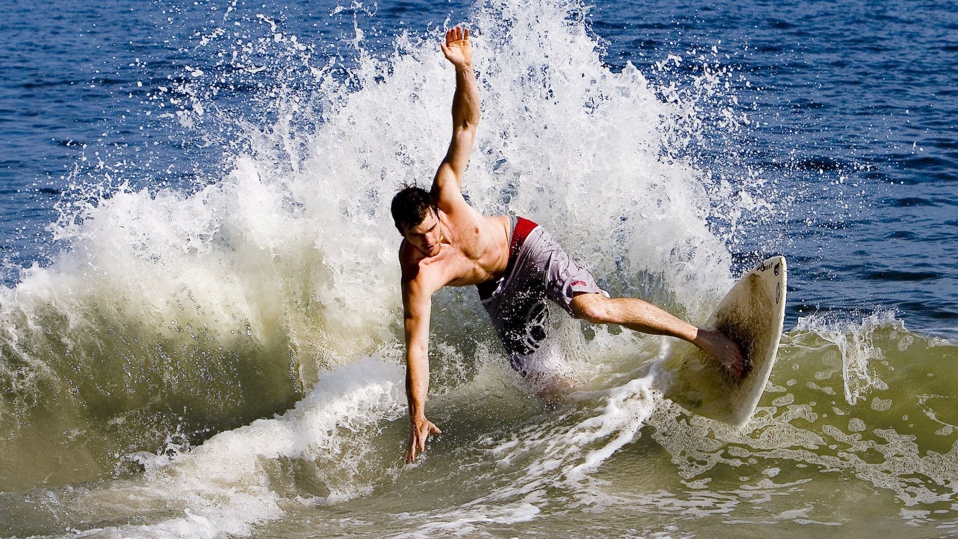 从质疑到救赎，英格拉姆的蜕变与火箭淘汰赛的惊险突围